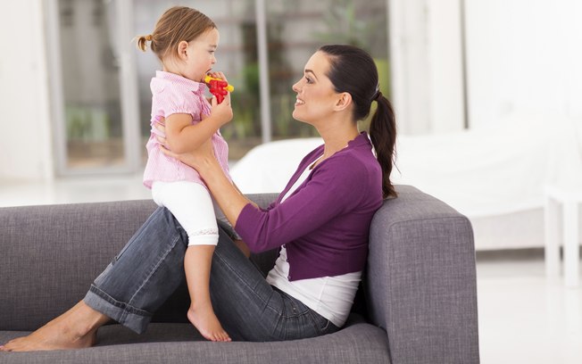 Se a criança não fala ou troca alguns fonemas (sons), ela pode não estar escutando bem