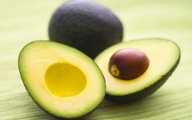 Nutritivo e energético, o abacate não pode ficar de fora da lista