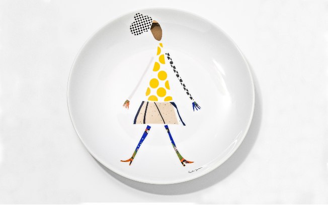 Ilustração de Paula Juchem estampa prato da Bombola, exibido na Paralela Gift