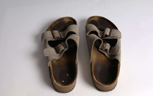 Birkenstocks - Essas sandálias unisex já estiveram no pé de muita gente que preza pelo conforto, mas que não liga muito para a aparência