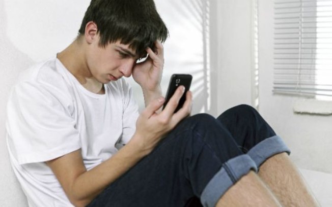 Os adolescentes crescem pensando que não responder a uma mensagem é algo normal