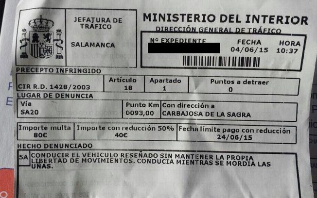Roer unhas rendeu multa para um motorista de Salamanca, na Espanha