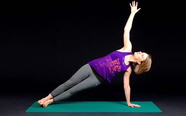 Praticar pilates, musculação, hidroginástica ou natação pode ajudar a evitar dores nas costas causadas pelo dia a dia