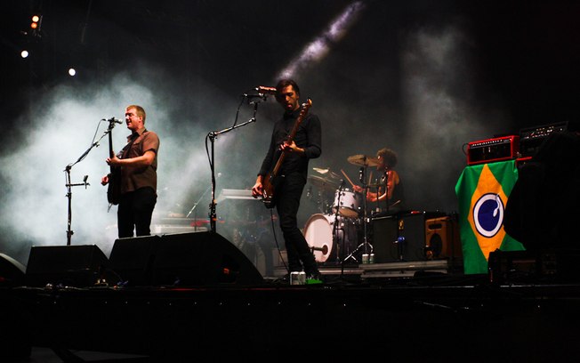 O Queens of the Stone Age tocou no Lollapalooza Brasil 2013