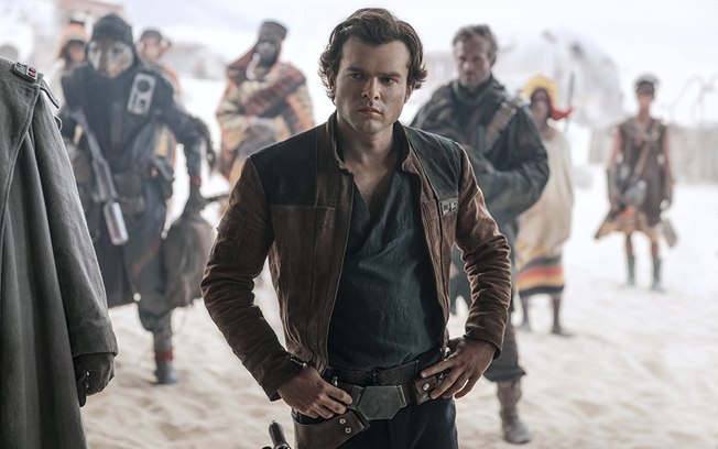 Alden Ehrenreich como Han Solo em cena do filme da Disney